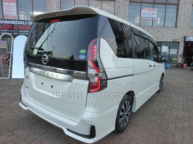 Nissan Serena 2019 White