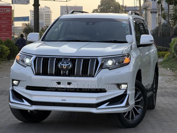 Toyota Land Cruiser Prado 2.7 2019 White