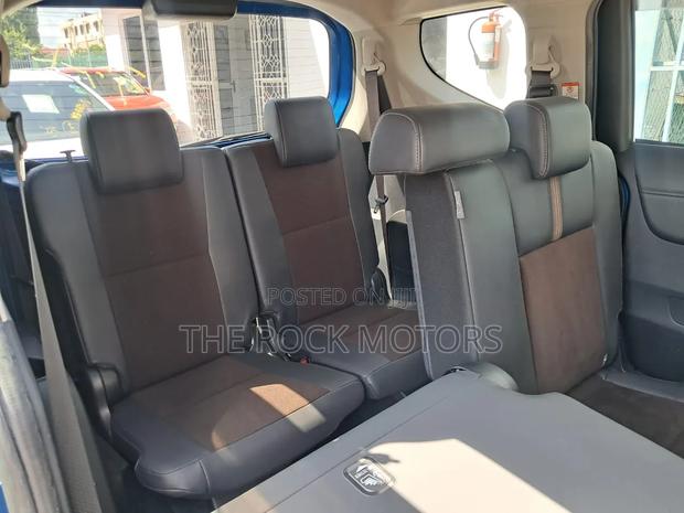 Toyota Sienta 2019 Blue