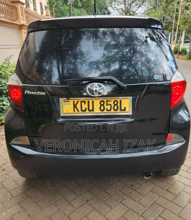 Toyota Ractis 2012 Black