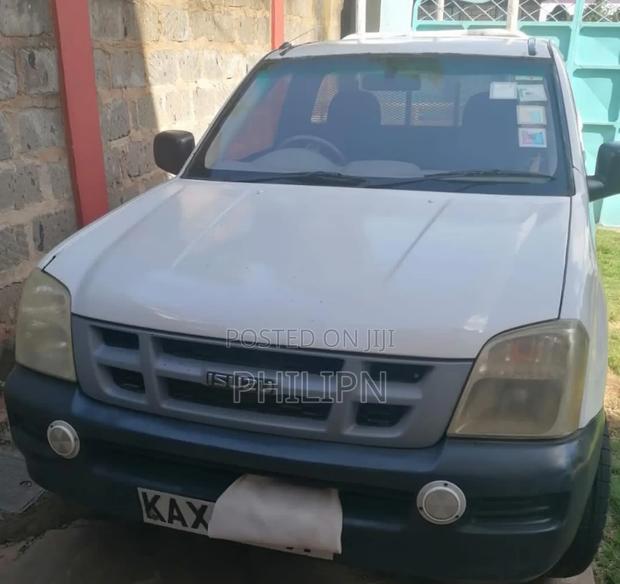 Isuzu D-MAX 2007 White