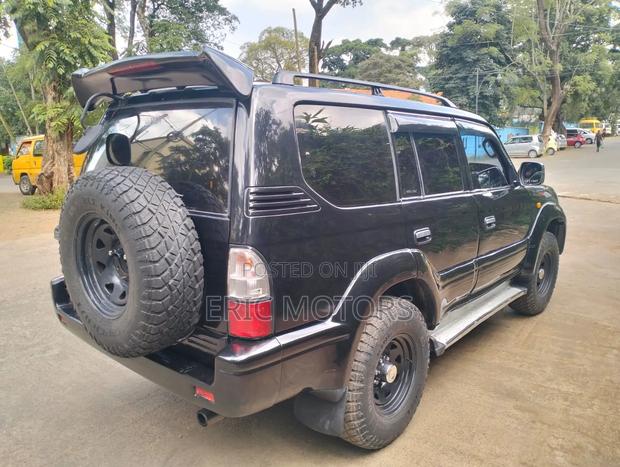 Toyota Land Cruiser Prado 2006 Black