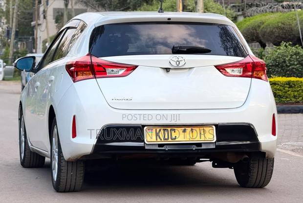 Toyota Auris 2014 White