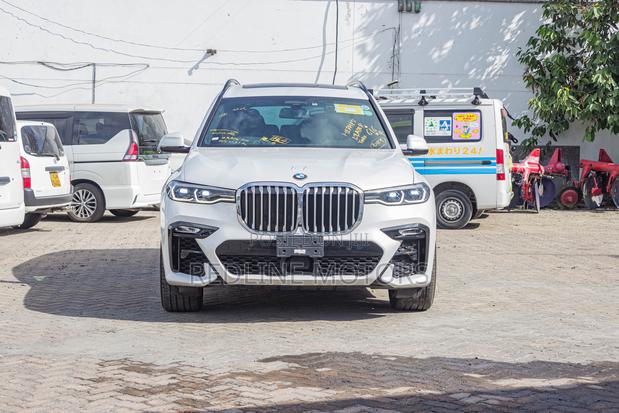 BMW X7 2022 White