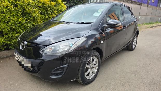 Mazda Demio 2012 Black