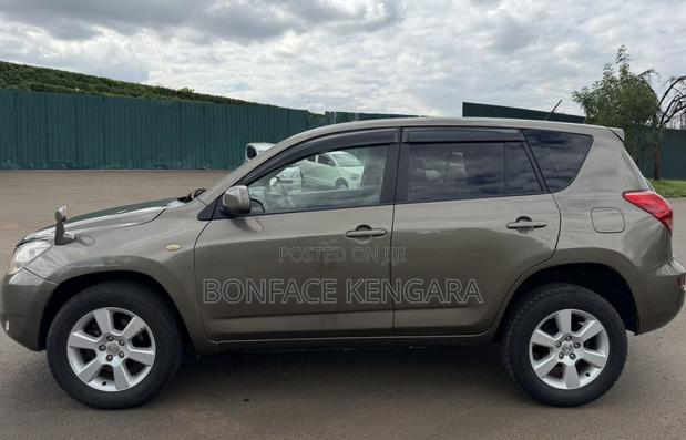 Toyota RAV4 2.4 2008 Beige