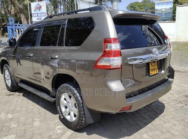 Toyota Land Cruiser Prado 2.7 2017 Beige