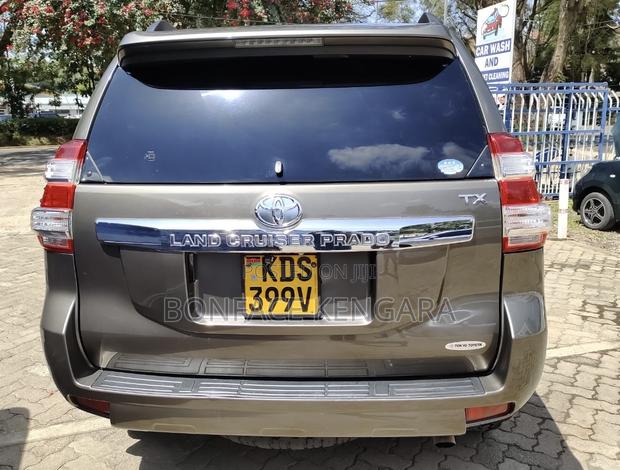 Toyota Land Cruiser Prado 2.7 2017 Beige