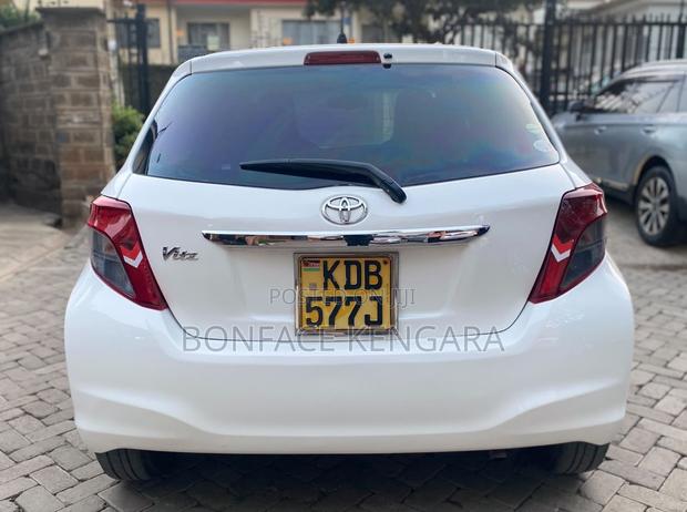 Toyota Vitz 1.0 FWD 5dr 2013 White