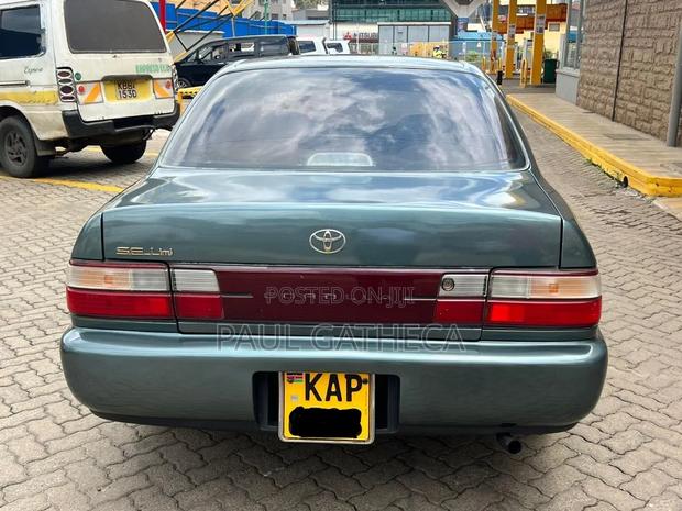 Toyota Corolla 1995 Green