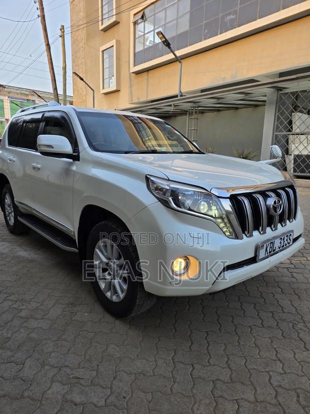 Toyota Land Cruiser Prado 2016 White
