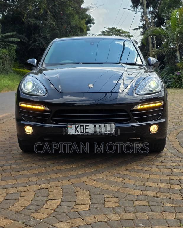 Porsche Cayenne 4dr SUV AWD (3.6L 6cyl 6M) 2014 Black
