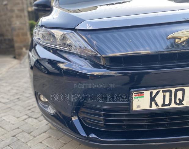 Toyota Harrier 2.0 2017 Black