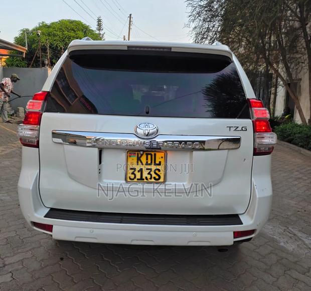 Toyota Land Cruiser Prado 2.8 D-4D 2016 White