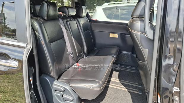 Toyota Esquire 2018 Black