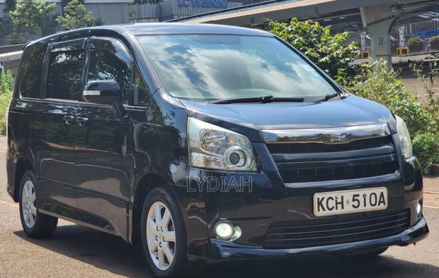 Toyota Noah 2008 Blue