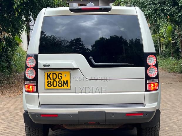 Land Rover Discovery 2014 Silver