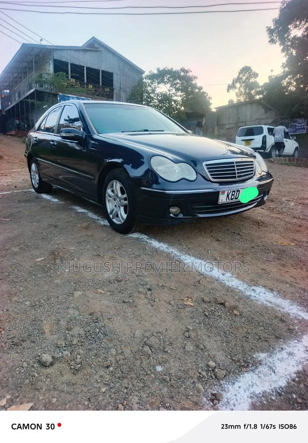 Mercedes-Benz C180 2001 Black