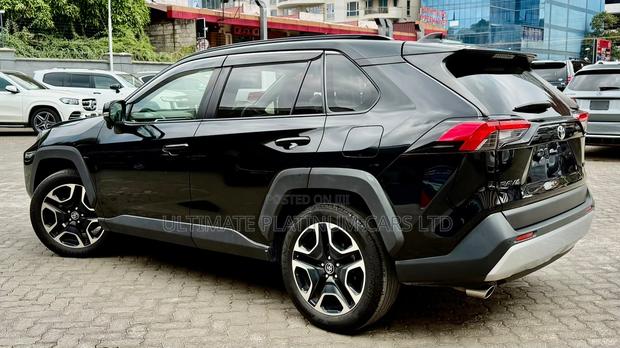 Toyota RAV4 Adventure 2019 Black
