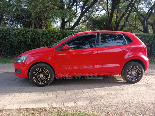 Volkswagen Polo 2012 Red
