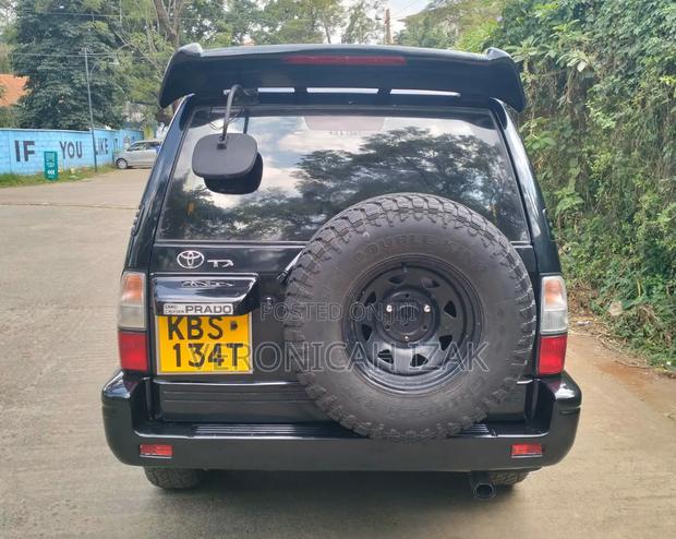 Toyota Land Cruiser Prado 2006 Black