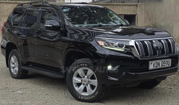 Toyota Land Cruiser Prado 2017 Ivory