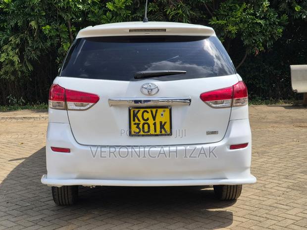 Toyota Wish 2012 White