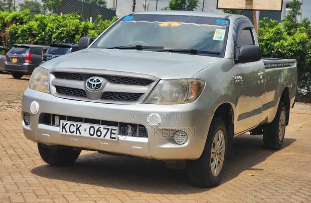 Toyota Hilux 2.5 D-4D SRX 2009 Silver