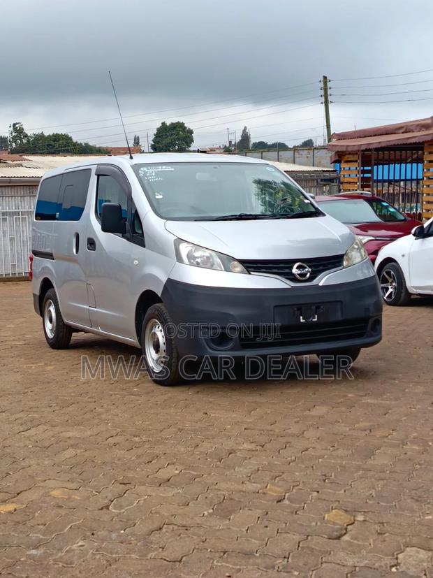 Nissan NV200 2019 Silver
