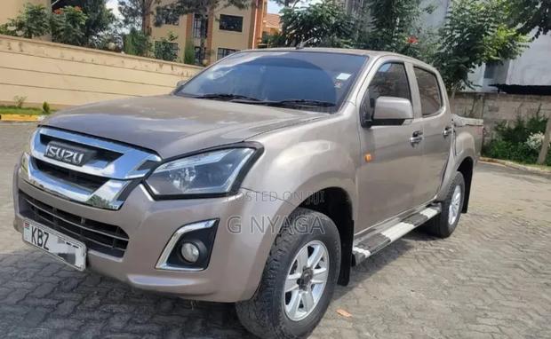 Isuzu D-MAX 2015 Gold