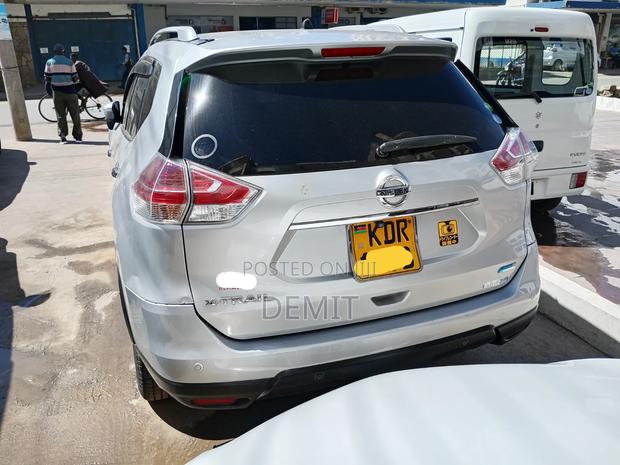 Nissan X-Trail 2.0 Petrol AWD 2018 Silver