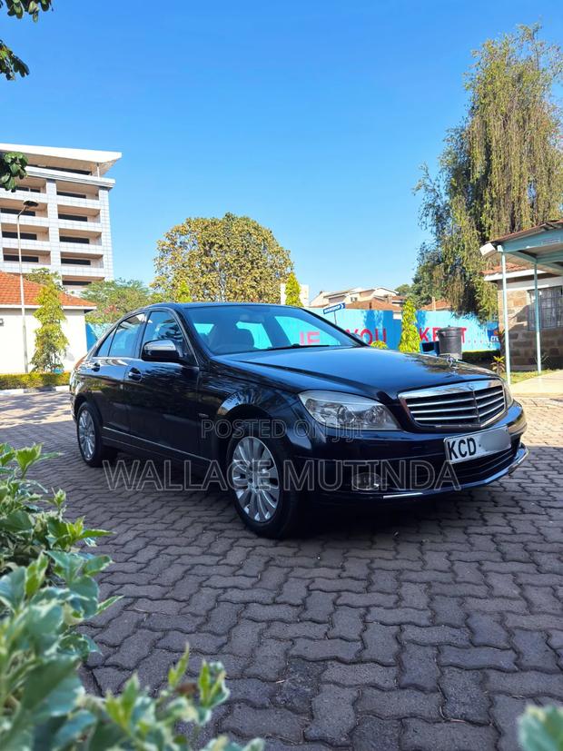 Mercedes-Benz C200 2008 Blue