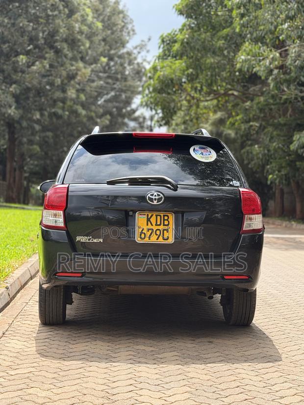 Toyota Corolla Fielder 2013 Black