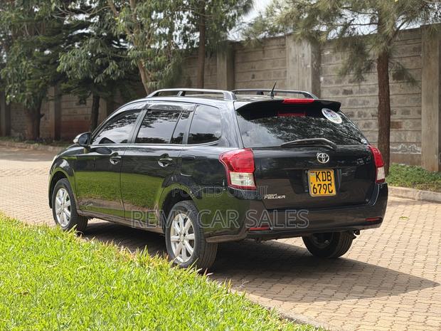 Toyota Corolla Fielder 2013 Black