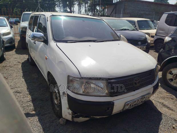 Toyota Probox 2009 White