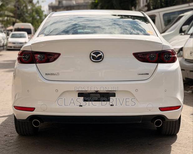 Mazda 3 2019 White
