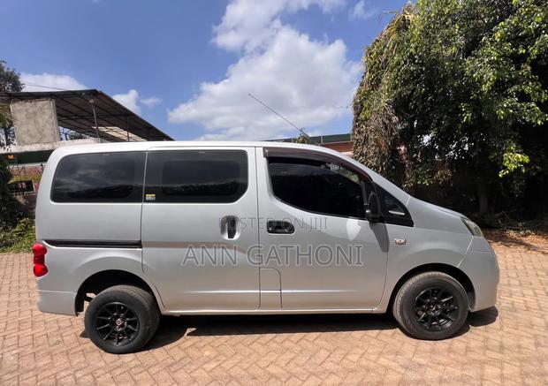 Nissan NV200 2018 Silver
