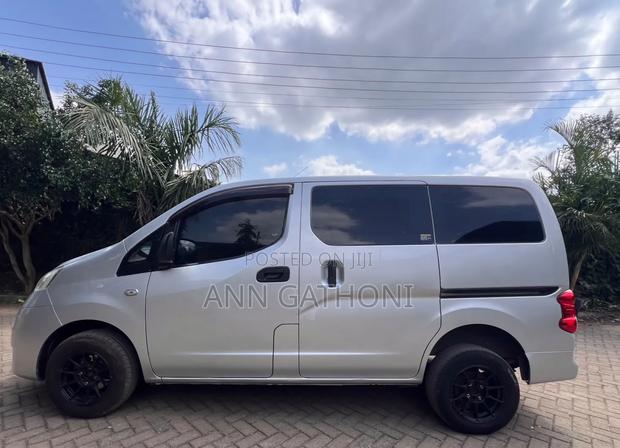 Nissan NV200 2018 Silver