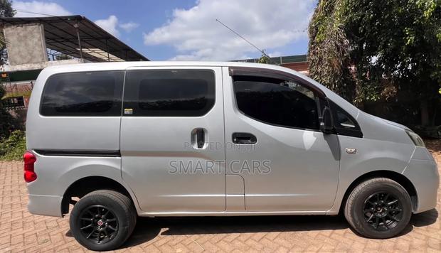 Nissan NV200 2018 Silver