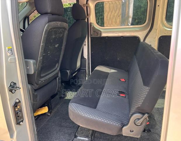 Nissan NV200 2018 Silver