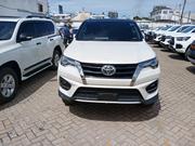 Toyota Fortuner 2.8 D AWD 2019 White for sale