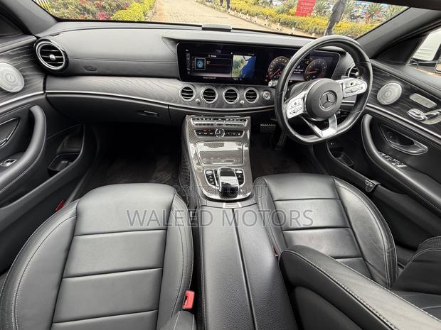 Mercedes-Benz E200 2019 Pearl
