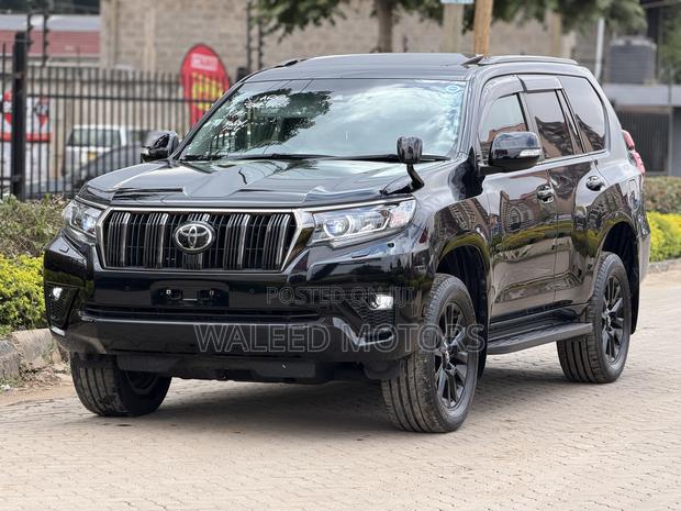 Toyota Land Cruiser Prado 2.7 2021 Black