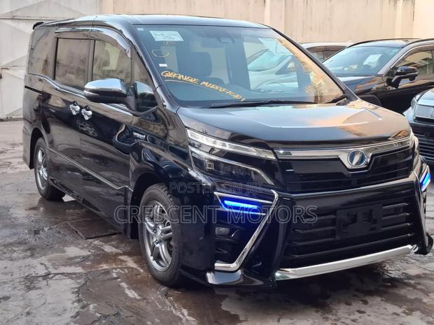 Toyota Voxy 2019 Black