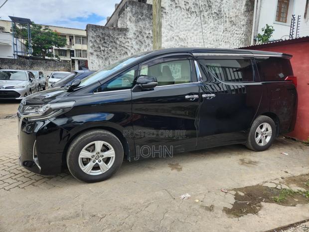 Toyota Alphard 2019 Black