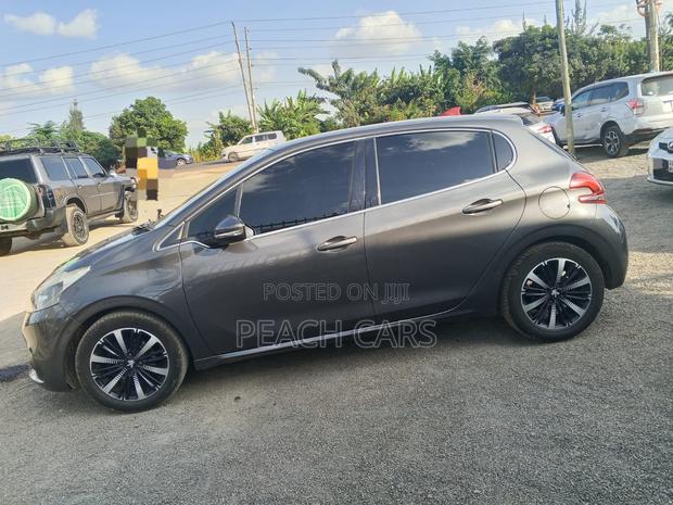 Peugeot 208 2019 Gray