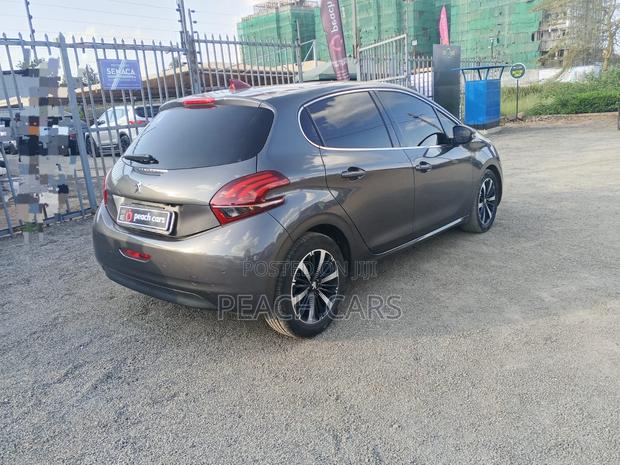 Peugeot 208 2019 Gray