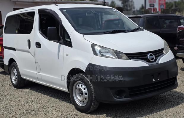 Nissan NV200 2019 White