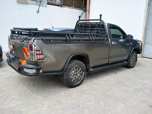 Toyota Hilux Revo Single Cab Deisel 2.4 RWD 2018 Gray