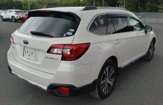 Subaru Outback 2.5i AWD 2019 White